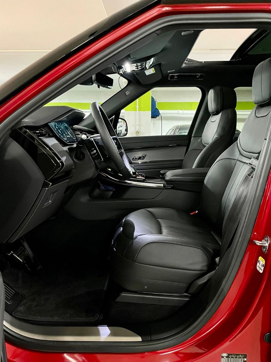 Fahrzeugabbildung Land Rover RR SPORT D300 DYNAMIC SE BLACKPACK PANO PROD22!