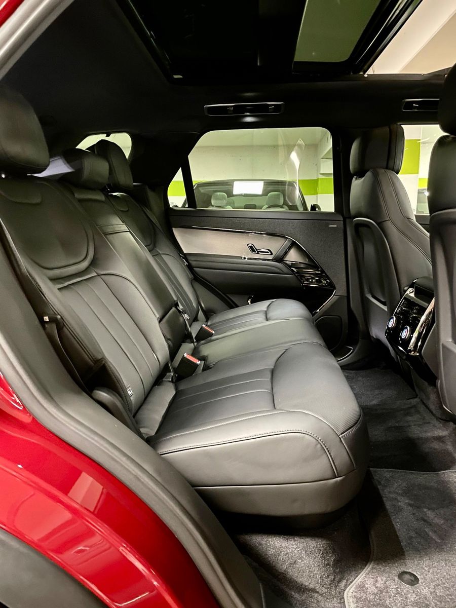 Fahrzeugabbildung Land Rover RR SPORT D300 DYNAMIC SE BLACKPACK PANO PROD22!