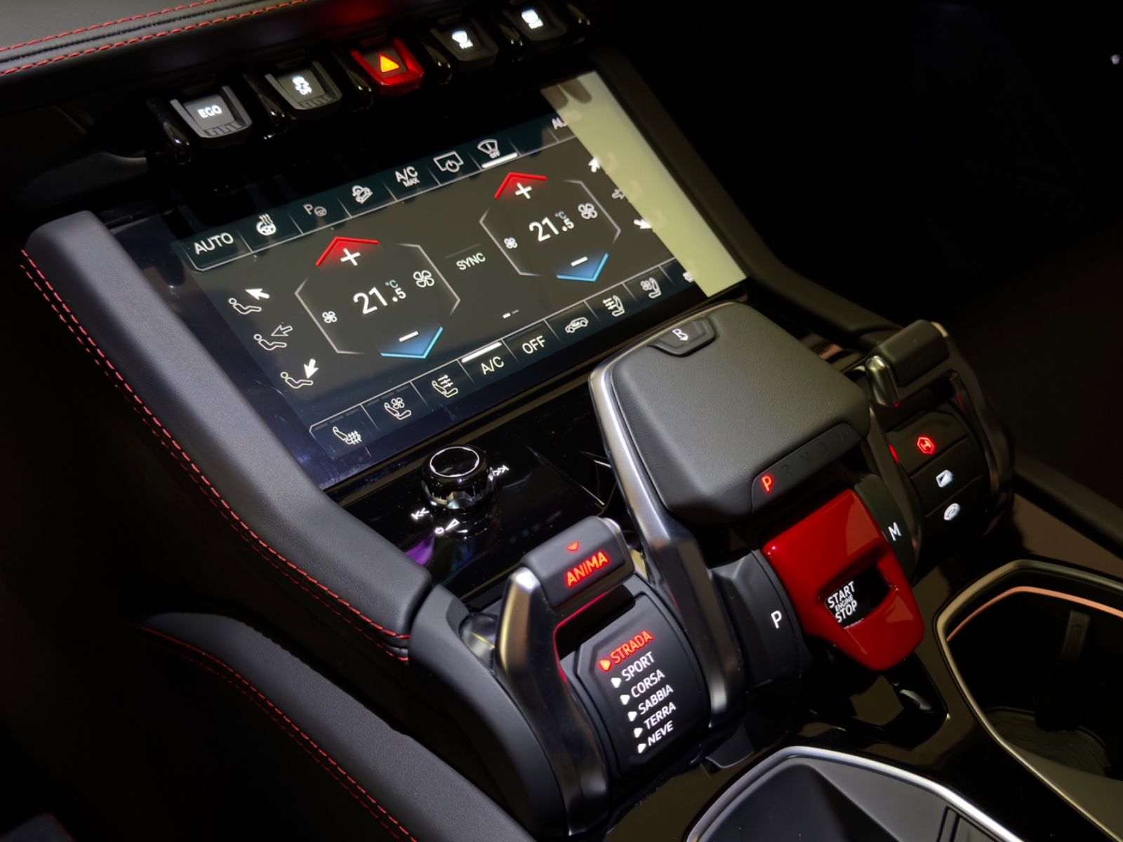 Fahrzeugabbildung Lamborghini URUS SE MASSAGE HEADUP B&O PANO STYLEPACK FULL