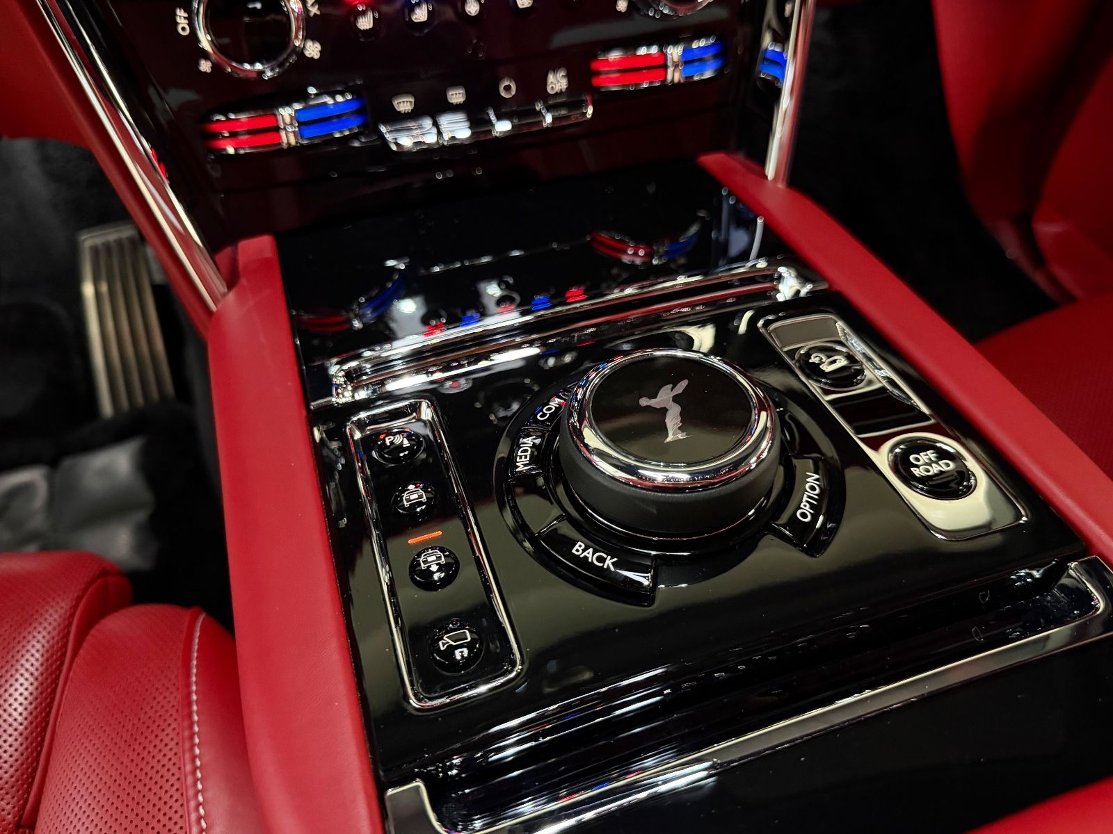 Fahrzeugabbildung Rolls-Royce CULLINAN NOVITEC OVERDOSE BESPOKE EXECUTIV FULL!