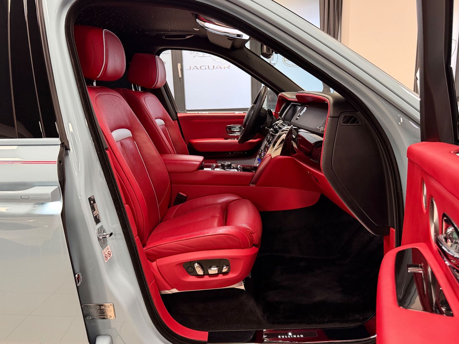 Fahrzeugabbildung Rolls-Royce CULLINAN NOVITEC OVERDOSE BESPOKE EXECUTIV FULL!