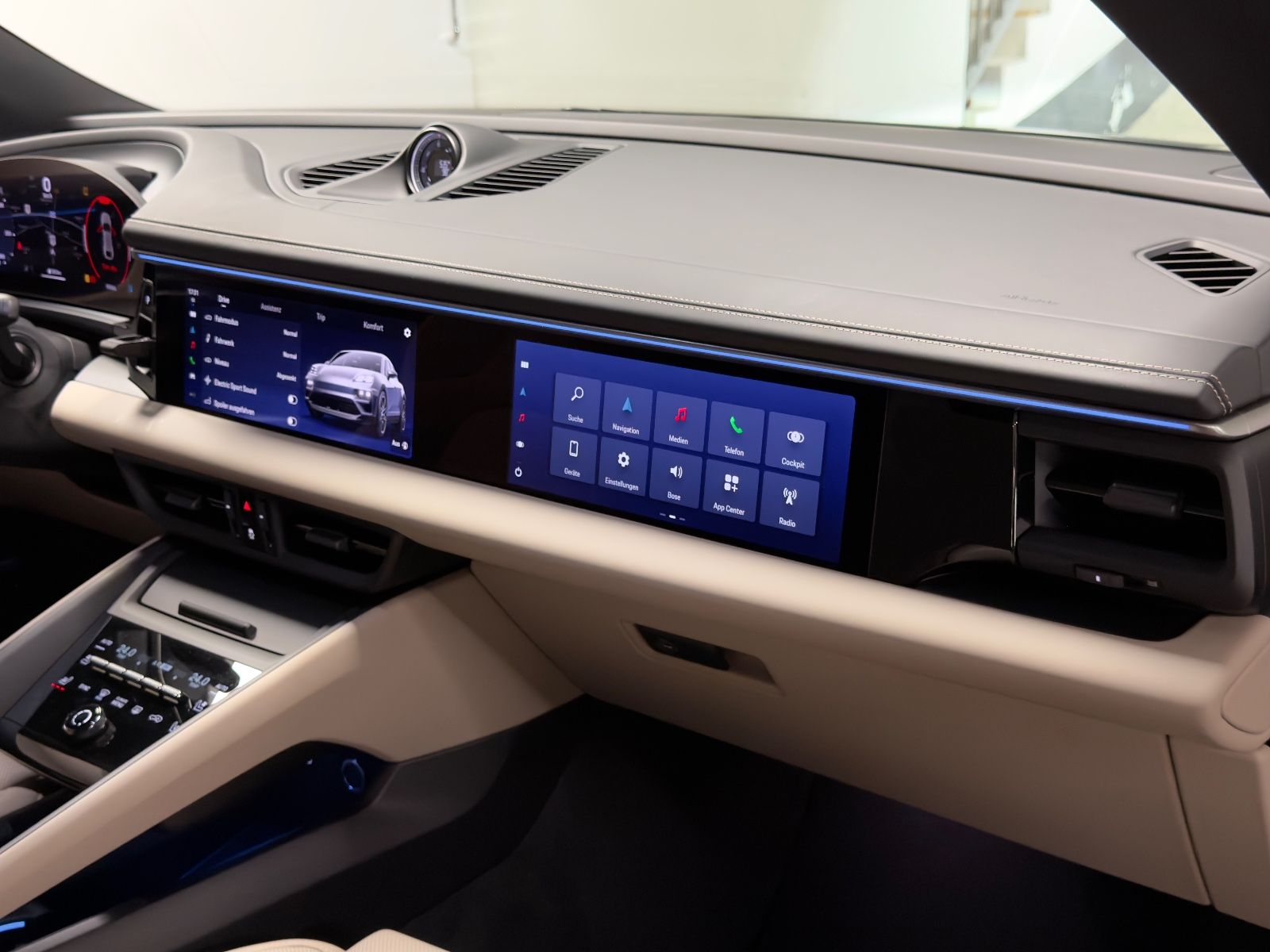 Fahrzeugabbildung Porsche MACAN 4 DESIGNPACK 22ZOLL TRÜFFEL INT PANO FULL!