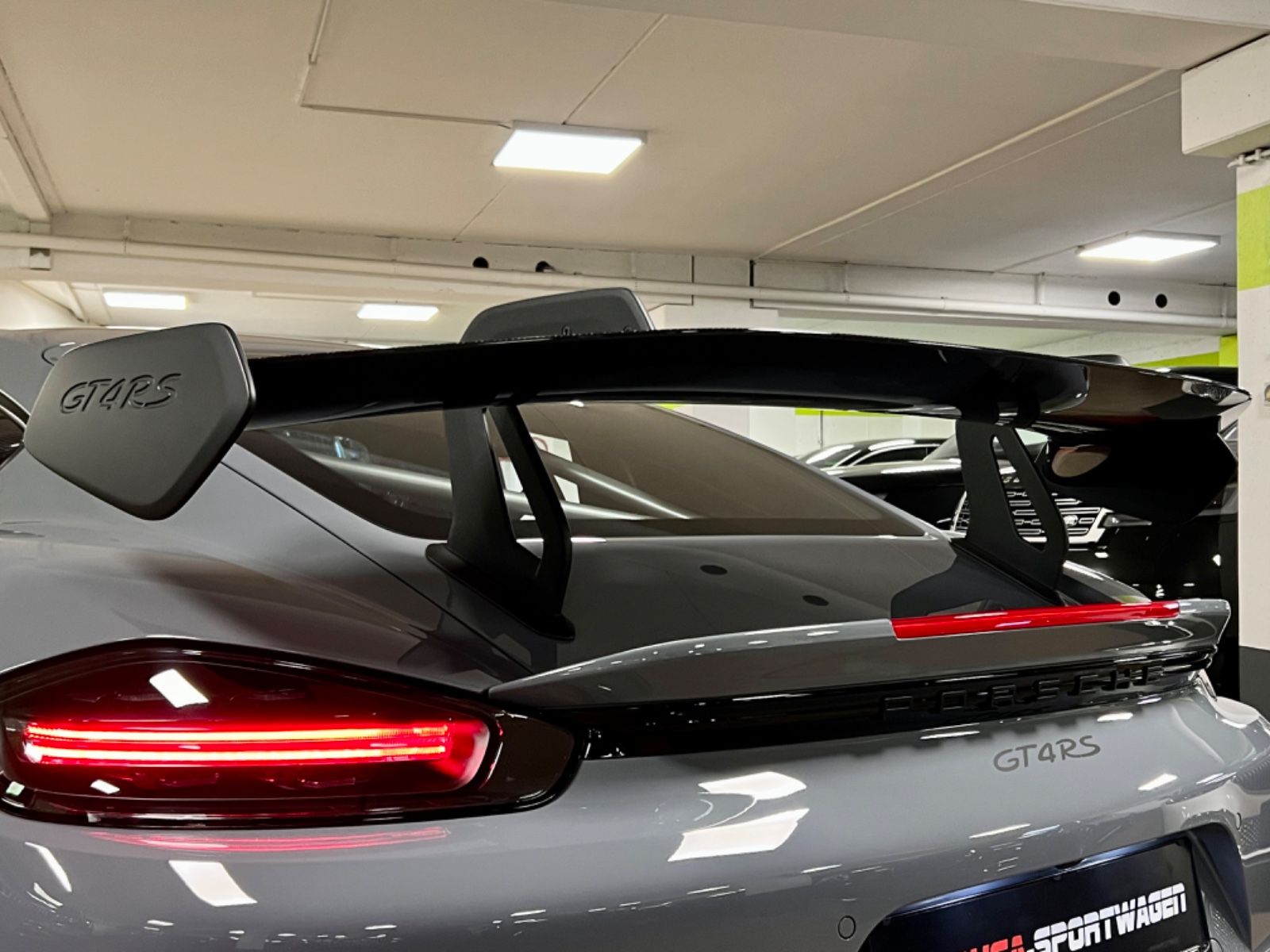 Fahrzeugabbildung Porsche CAYMAN GT4RS WEISSACH CLUBSPORT CERAMIC NEW!!!