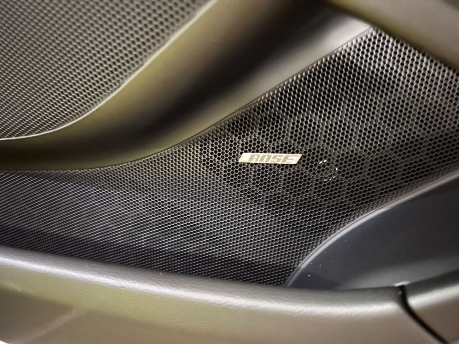 Fahrzeugabbildung Porsche CAYMAN GT4RS WEISSACH CLUBSPORT CERAMIC NEW!!!