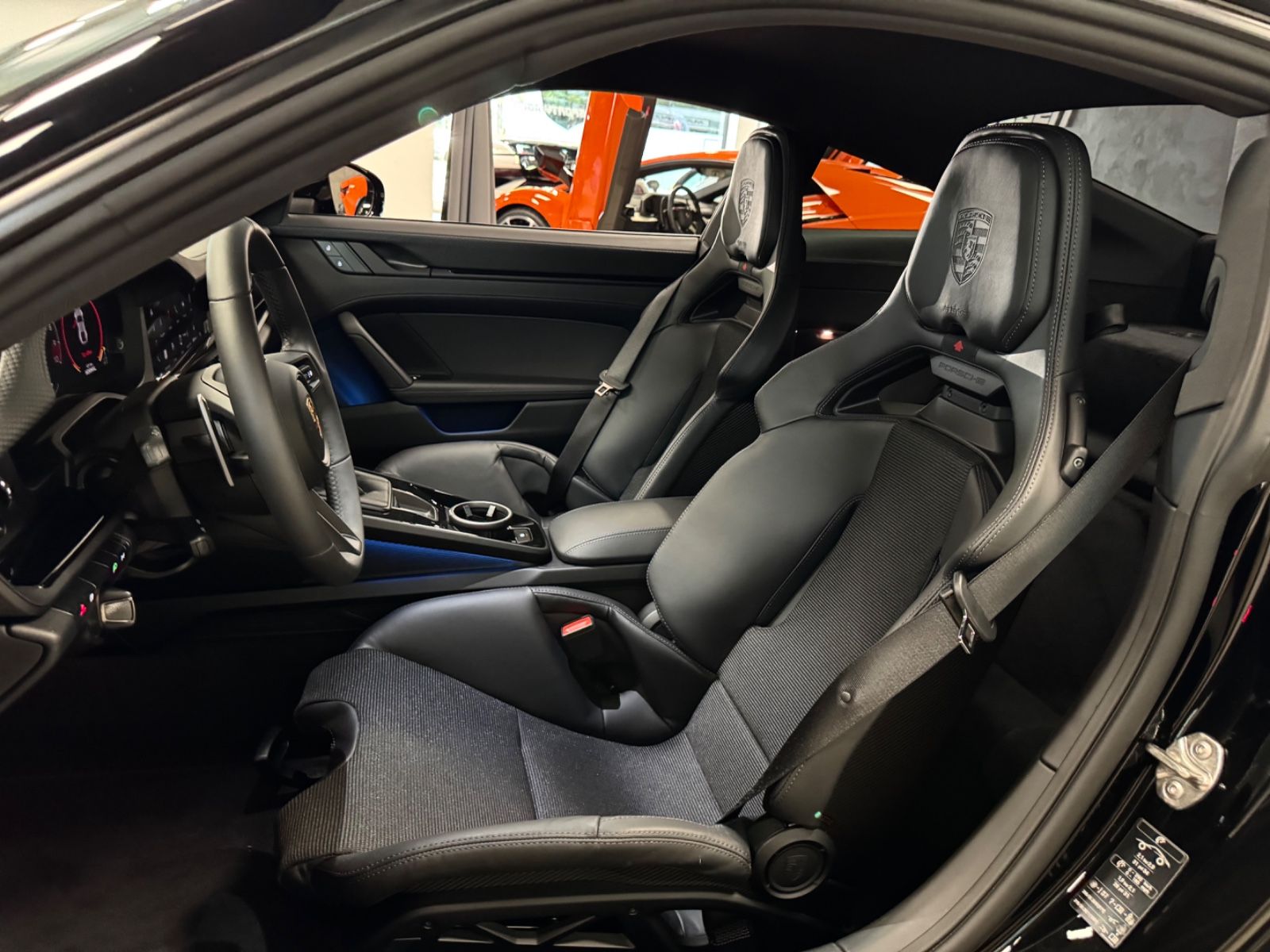 Fahrzeugabbildung Porsche 992 GT3 MK2 FACELIFT TOURING PAKET CARBON 25 NEW