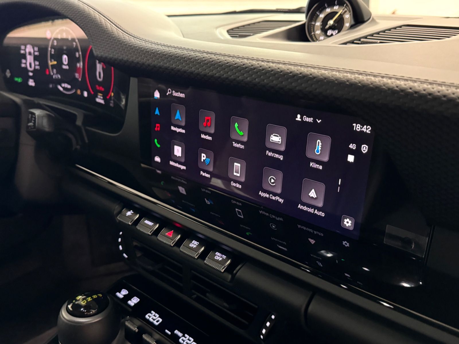 Fahrzeugabbildung Porsche 992 GT3 MK2 FACELIFT TOURING PAKET CARBON 25 NEW