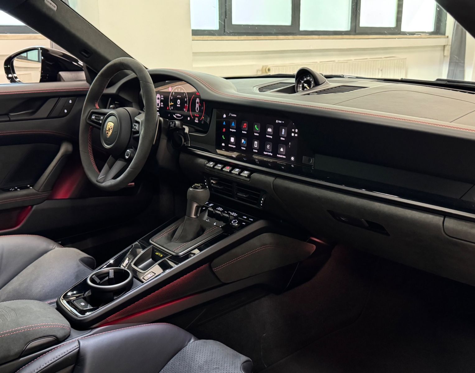 Fahrzeugabbildung Porsche 992 GT3 FACELIFT PDK CLUBSPORT CARBONSEAT NEWCAR