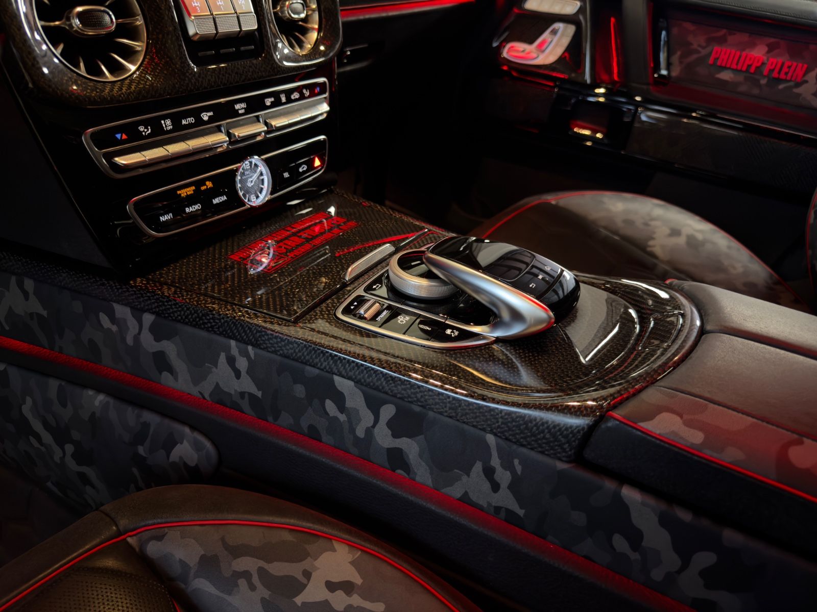 Fahrzeugabbildung Mercedes-Benz G 63 AMG MANSORY&PHILIPP PLEIN 1OF7 STAR TROOPER