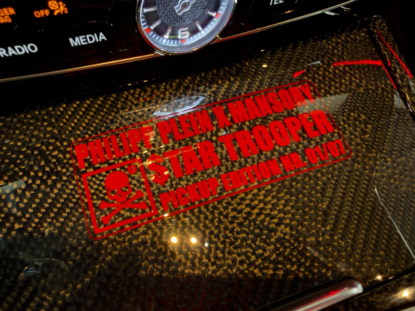 Fahrzeugabbildung Mercedes-Benz G 63 AMG MANSORY&PHILIPP PLEIN 1OF7 STAR TROOPER