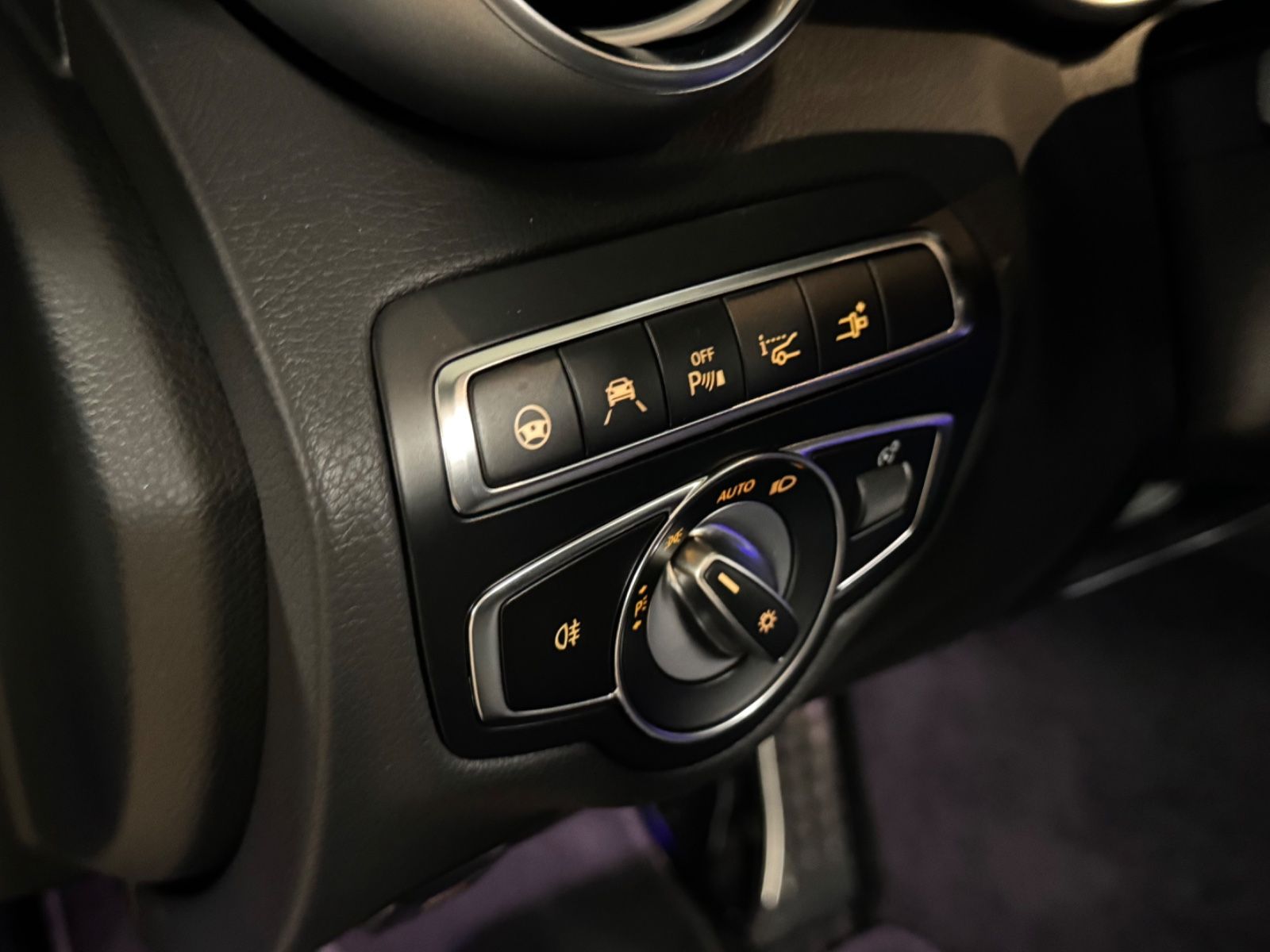 Fahrzeugabbildung Mercedes-Benz C 63 S AMG CABRIO CARBON EXT&INT CERAMIC FULLOPT