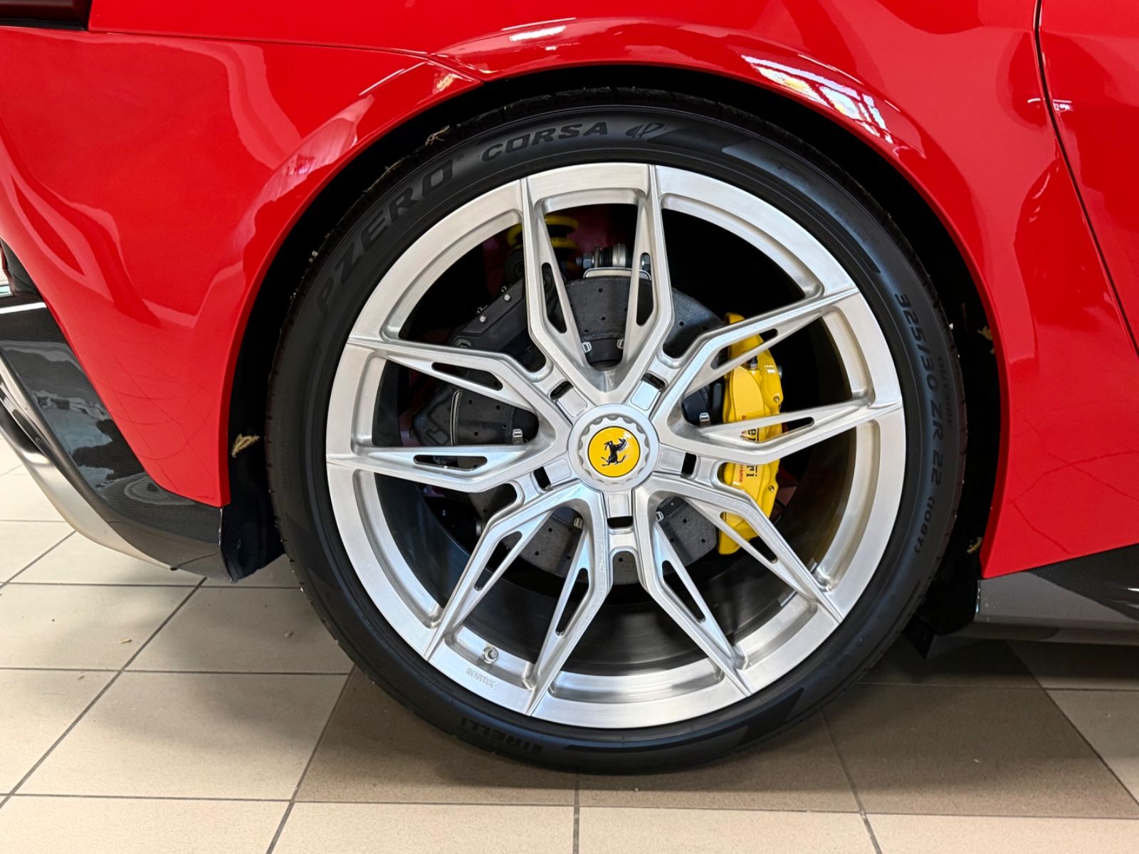 Fahrzeugabbildung Ferrari 12 CILINDRI NOVITEC UNIQUE CARBON LIFT JBL FULL!