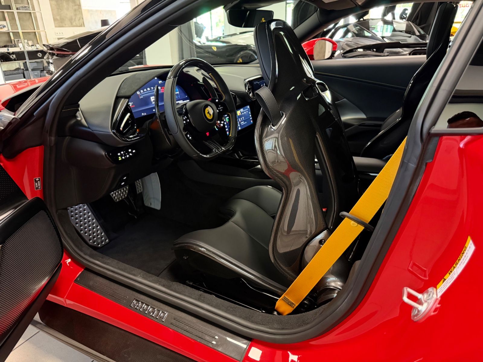 Fahrzeugabbildung Ferrari 12 CILINDRI NOVITEC UNIQUE CARBON LIFT JBL FULL!