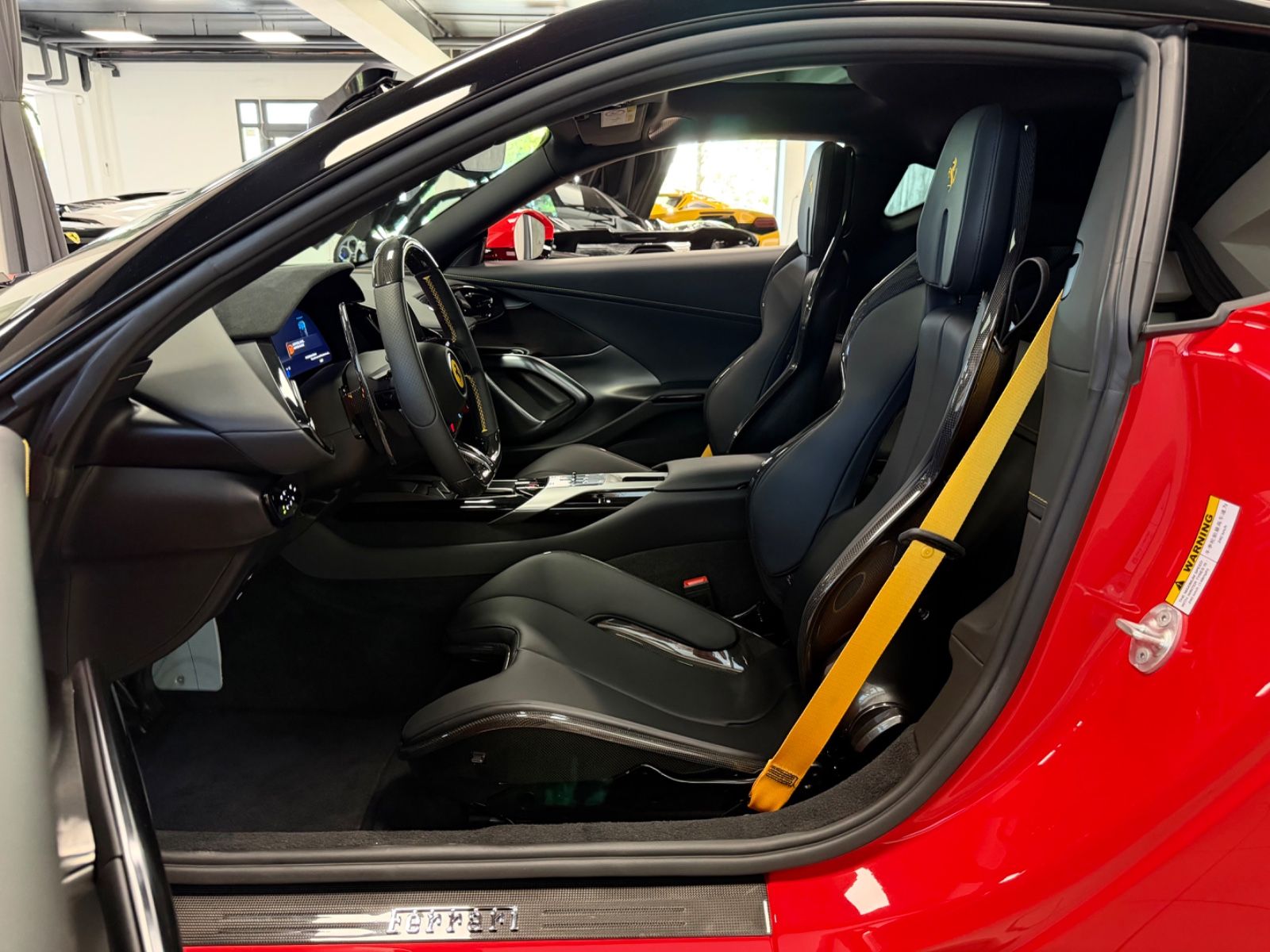 Fahrzeugabbildung Ferrari 12 CILINDRI NOVITEC UNIQUE CARBON LIFT JBL FULL!