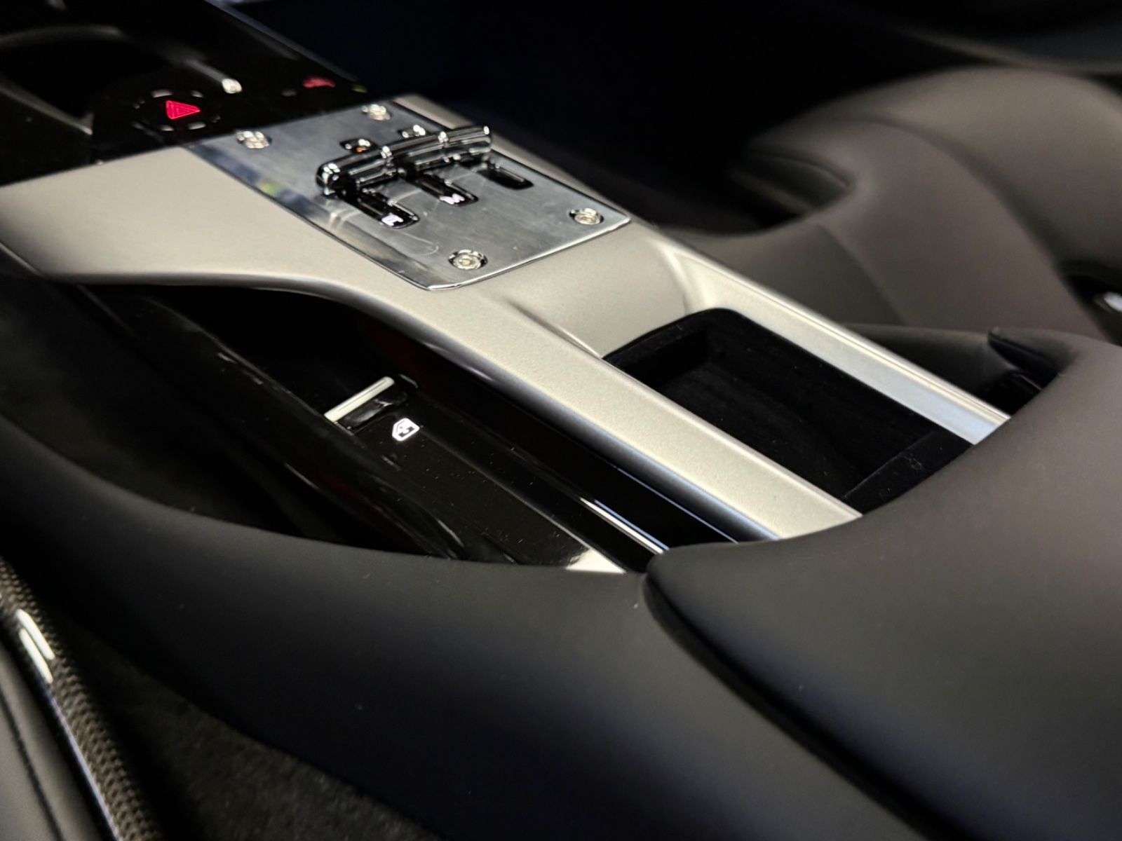 Fahrzeugabbildung Ferrari 12 CILINDRI NOVITEC UNIQUE CARBON LIFT JBL FULL!