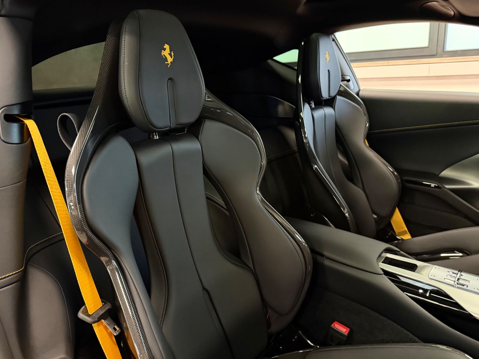 Fahrzeugabbildung Ferrari 12 CILINDRI NOVITEC UNIQUE CARBON LIFT JBL FULL!