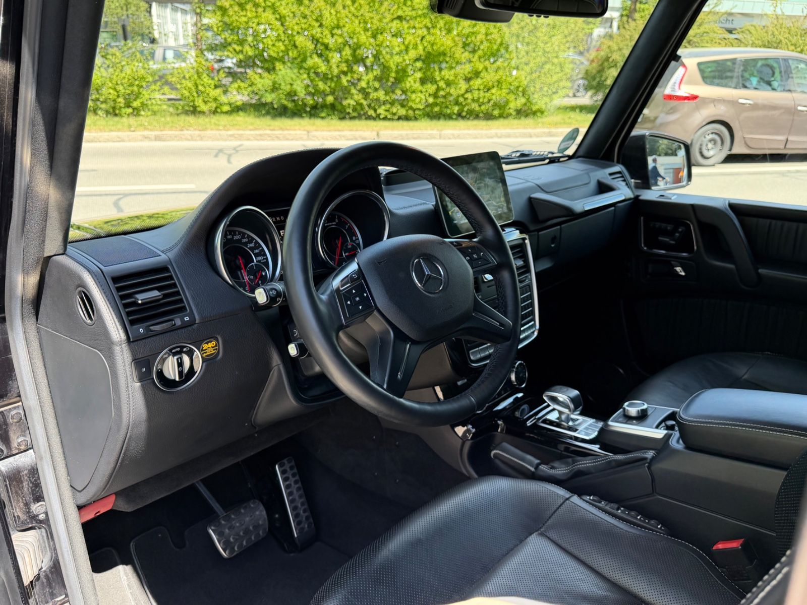 Fahrzeugabbildung Mercedes-Benz G 63 AMG FACELIFT DESIGNO 1HAND DEUTSCH TOPZUST!