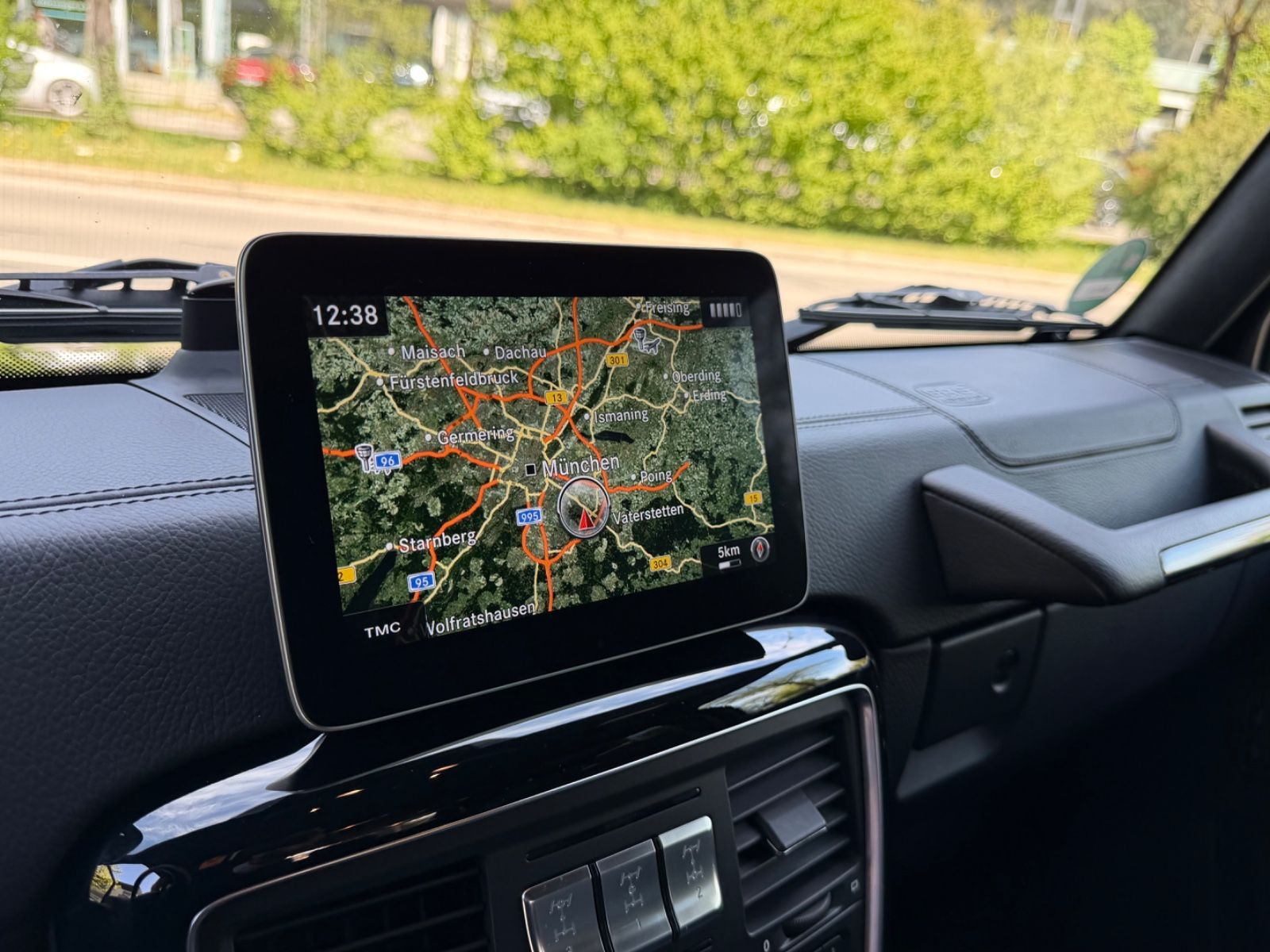 Fahrzeugabbildung Mercedes-Benz G 63 AMG FACELIFT DESIGNO 1HAND DEUTSCH TOPZUST!