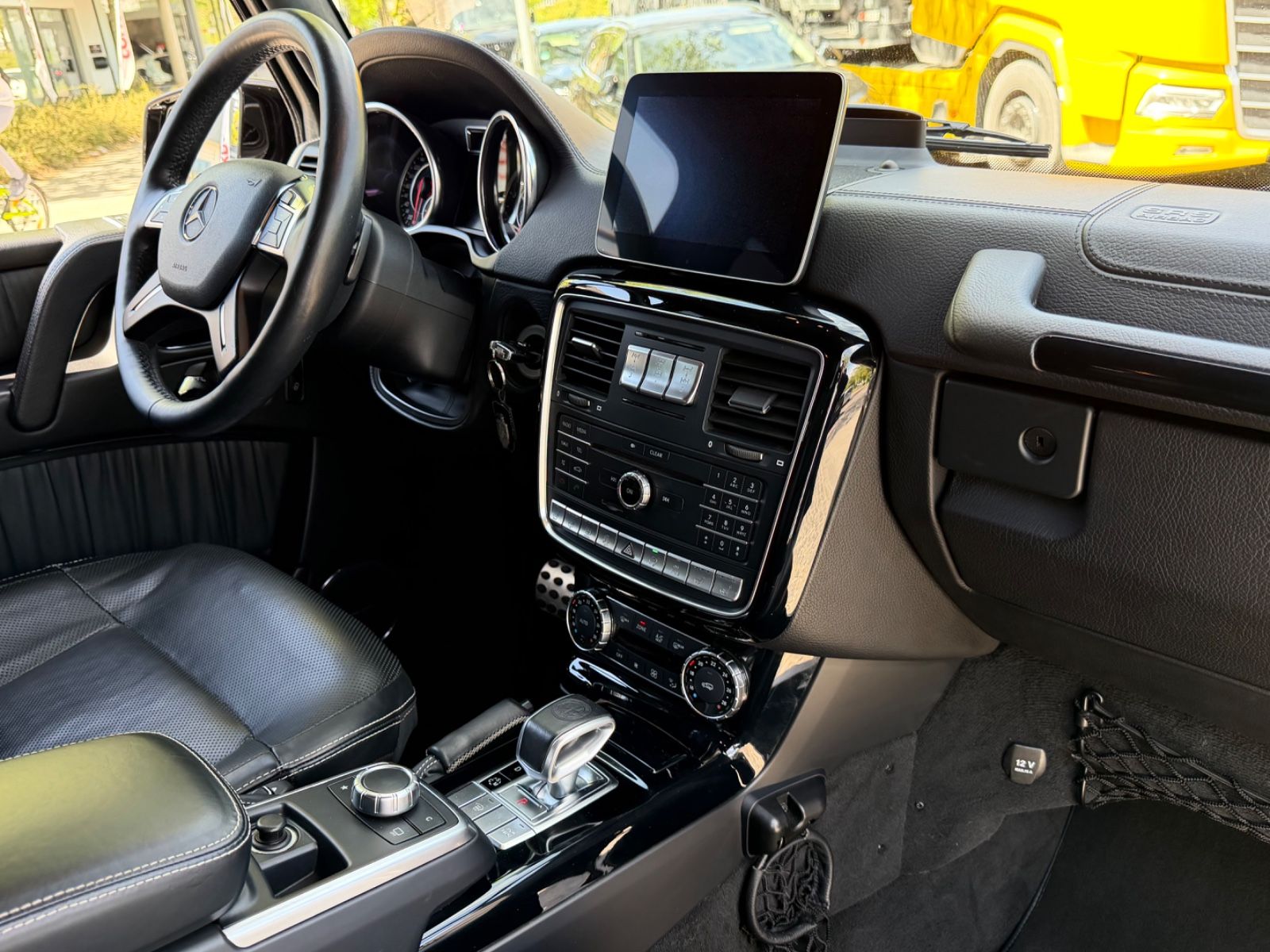 Fahrzeugabbildung Mercedes-Benz G 63 AMG FACELIFT DESIGNO 1HAND DEUTSCH TOPZUST!