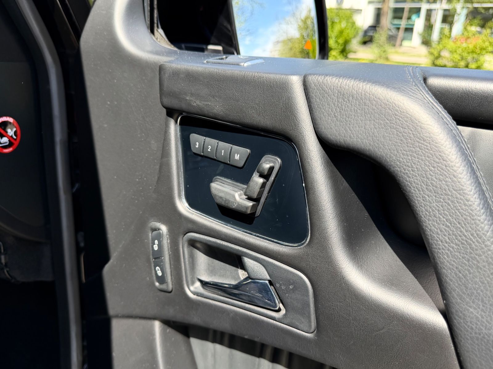 Fahrzeugabbildung Mercedes-Benz G 63 AMG FACELIFT DESIGNO 1HAND DEUTSCH TOPZUST!