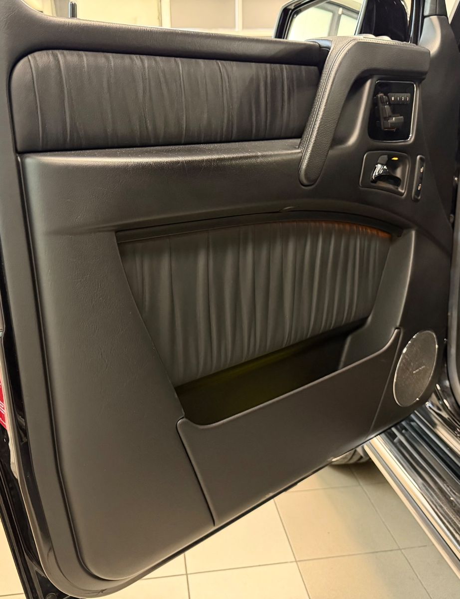 Fahrzeugabbildung Mercedes-Benz G 63 AMG FACELIFT DESIGNO 1HAND DEUTSCH TOPZUST!