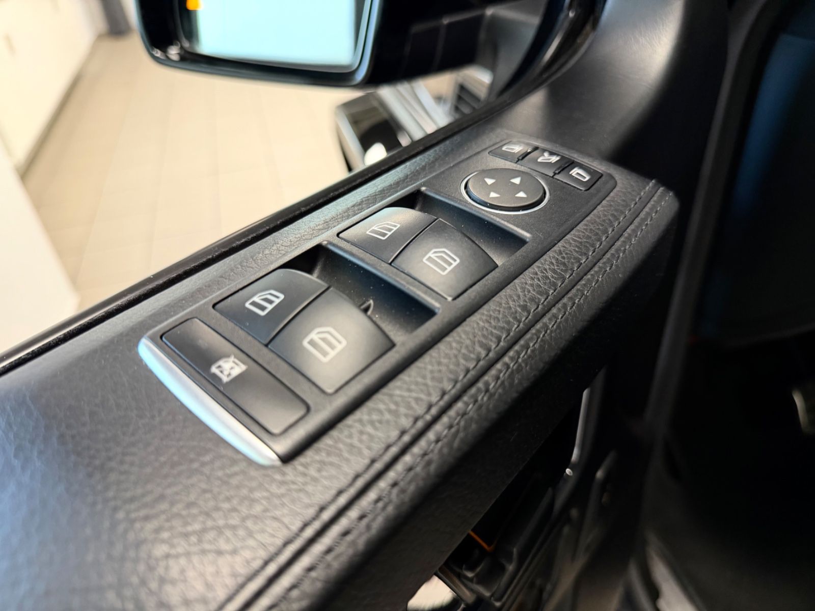 Fahrzeugabbildung Mercedes-Benz G 63 AMG FACELIFT DESIGNO 1HAND DEUTSCH TOPZUST!