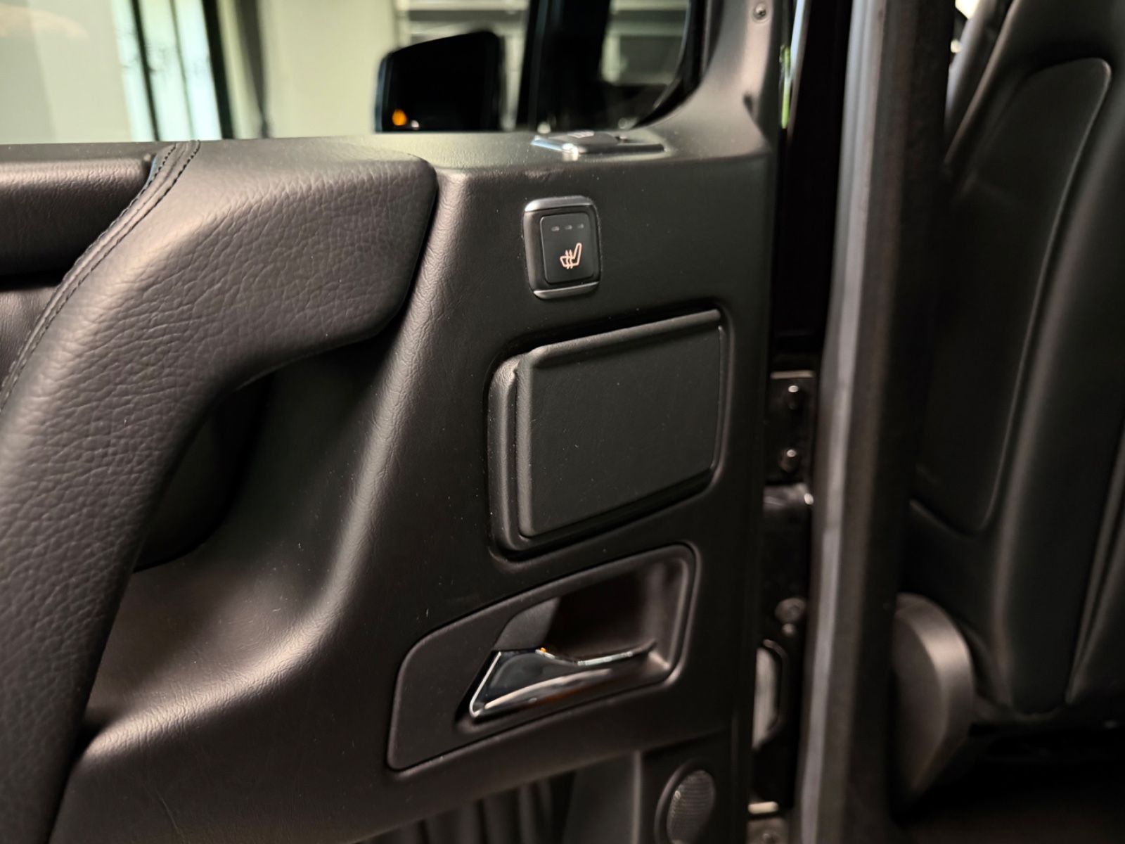 Fahrzeugabbildung Mercedes-Benz G 63 AMG FACELIFT DESIGNO 1HAND DEUTSCH TOPZUST!