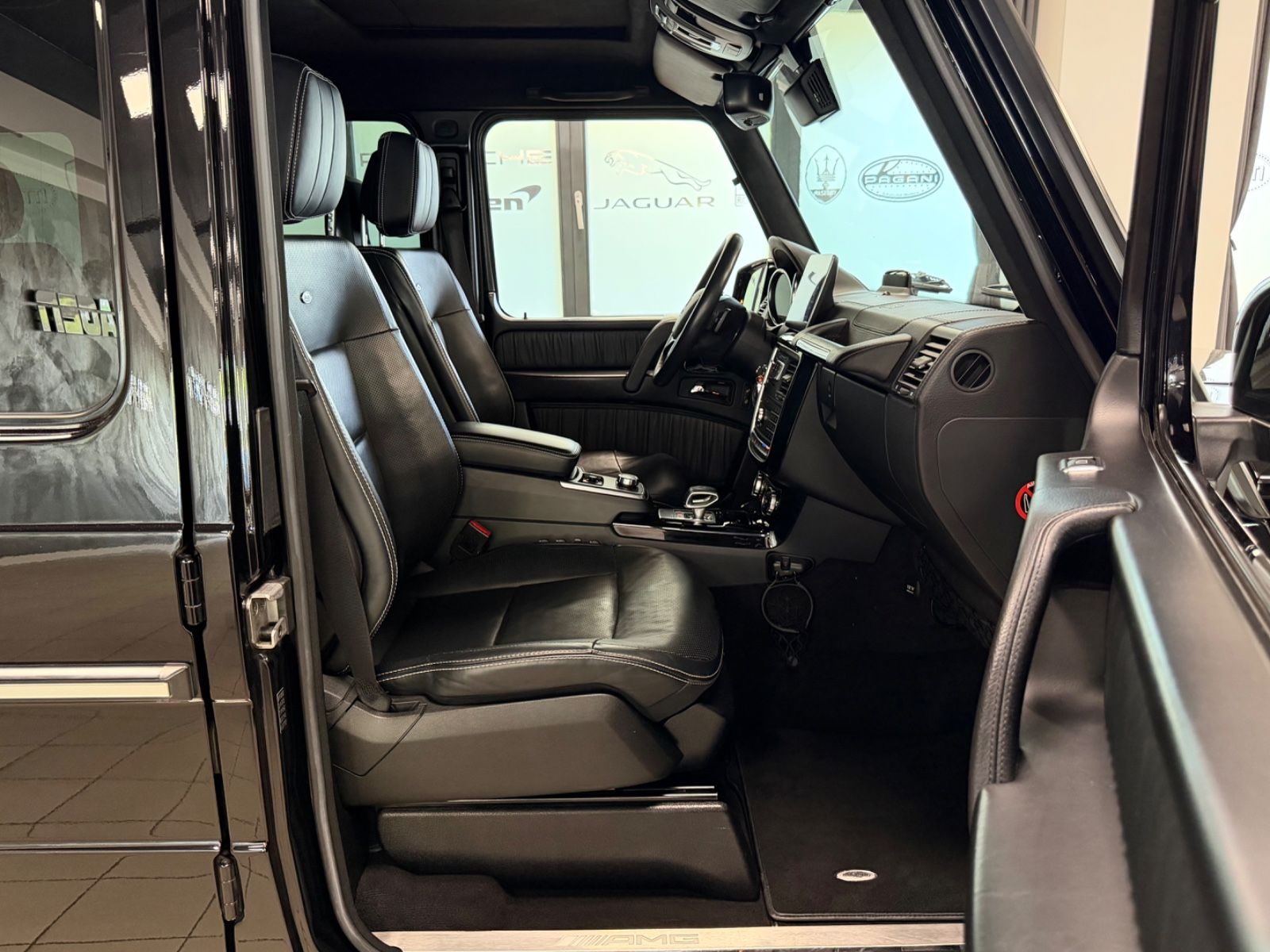 Fahrzeugabbildung Mercedes-Benz G 63 AMG FACELIFT DESIGNO 1HAND DEUTSCH TOPZUST!