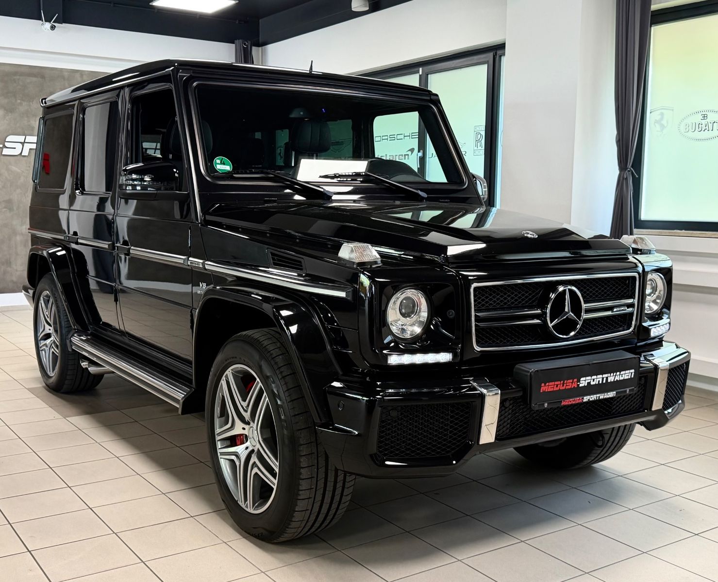 Fahrzeugabbildung Mercedes-Benz G 63 AMG FACELIFT DESIGNO 1HAND DEUTSCH TOPZUST!