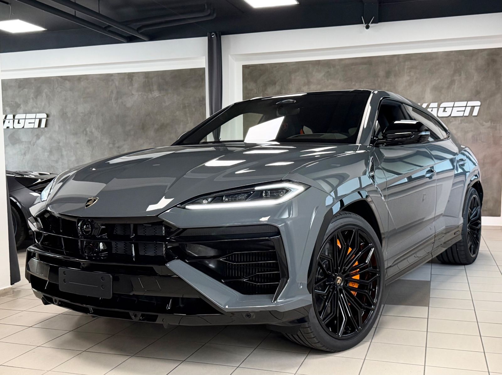 Lamborghini URUS SE BIG-CARBONPACK B&O MASSAGE PR26 FULLOPT!