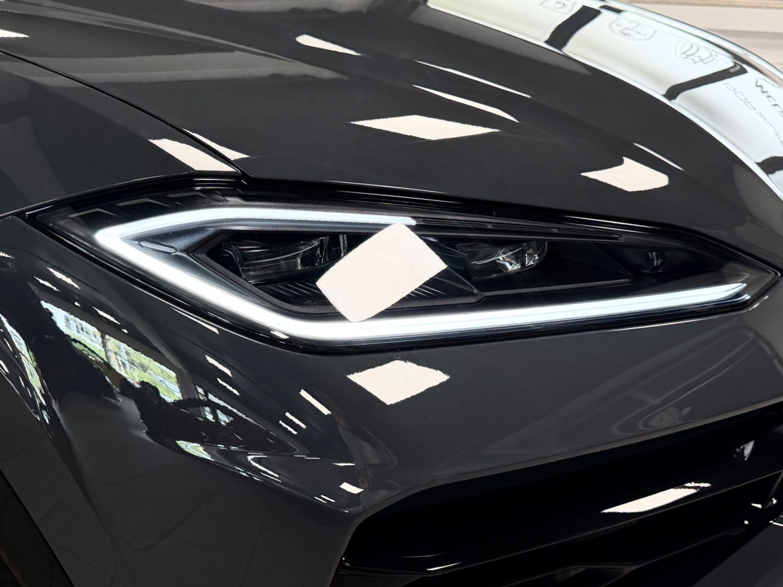Fahrzeugabbildung Lamborghini URUS SE BIG-CARBONPACK B&O MASSAGE PR26 FULLOPT!