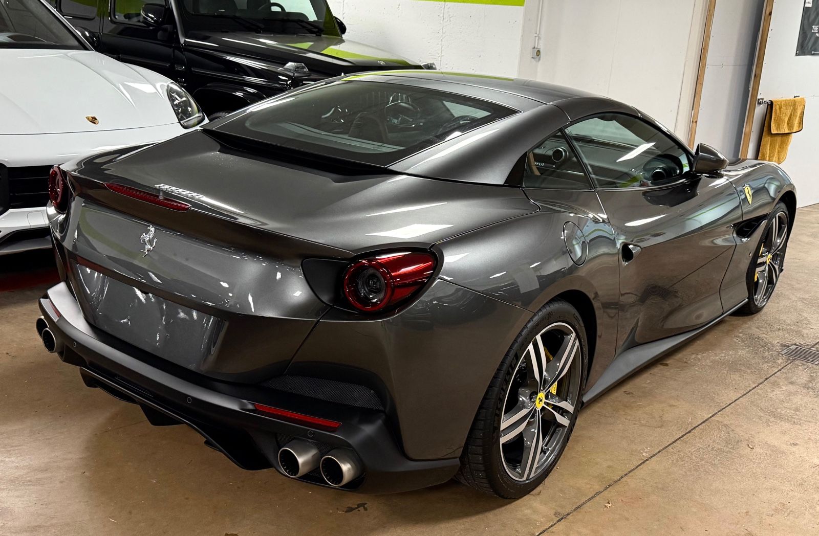 Fahrzeugabbildung Ferrari PORTOFINO V8 CARBON JBL ADAS P-DISPAY