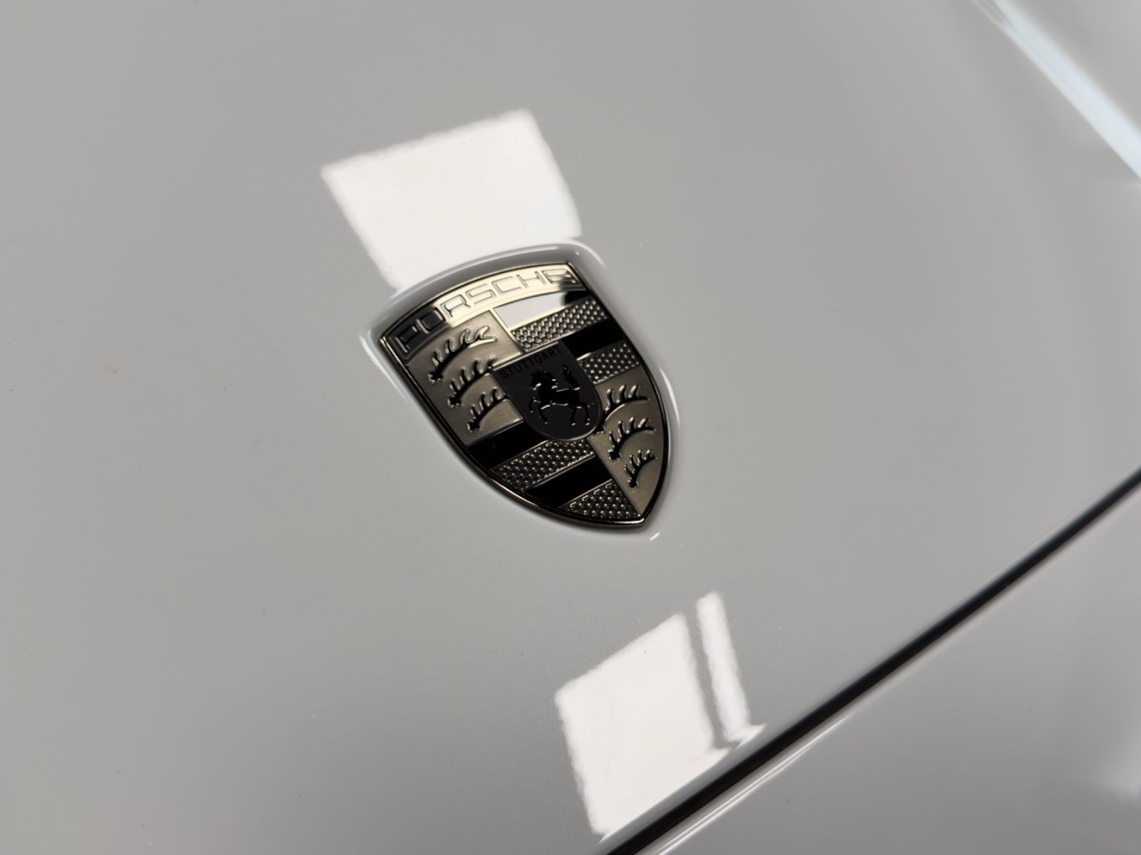 Fahrzeugabbildung Porsche CAYENNE COUPE TURBO E-HYBRID CERAMIC CARBON FULL