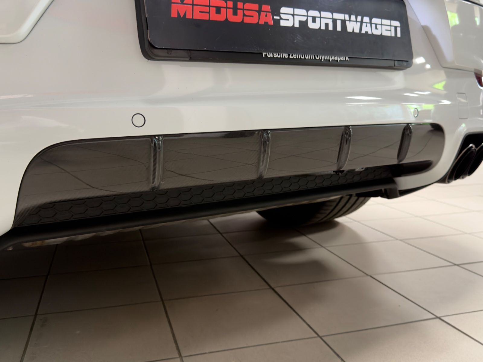 Fahrzeugabbildung Porsche CAYENNE COUPE TURBO E-HYBRID CERAMIC CARBON FULL