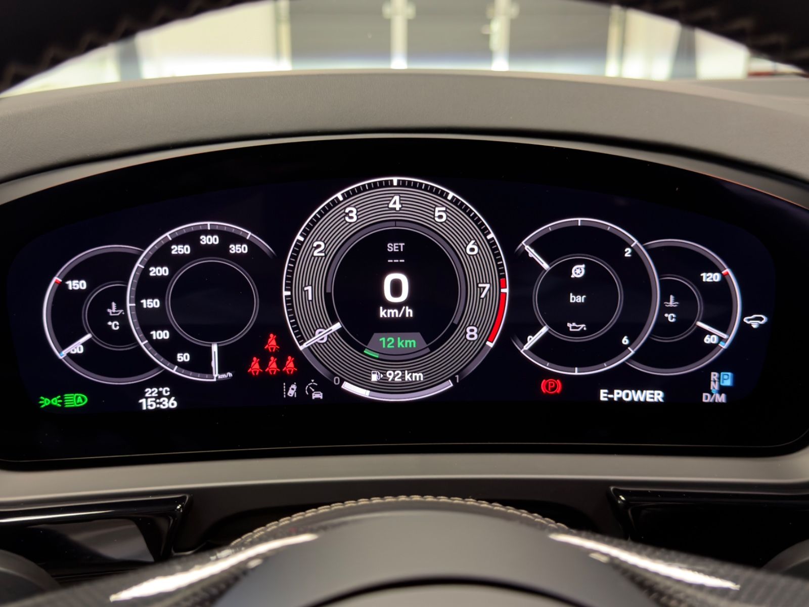 Fahrzeugabbildung Porsche CAYENNE COUPE TURBO E-HYBRID CERAMIC CARBON FULL