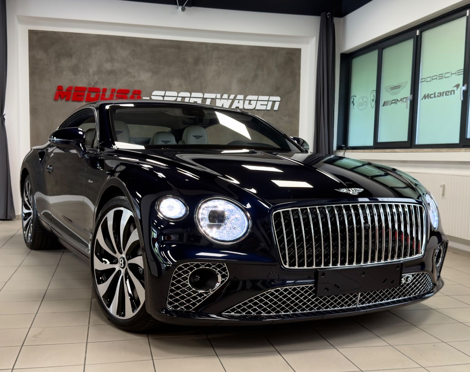 Bentley CONTINENTAL GT AZURE V8 MULLINER NAIM PANO NEW!