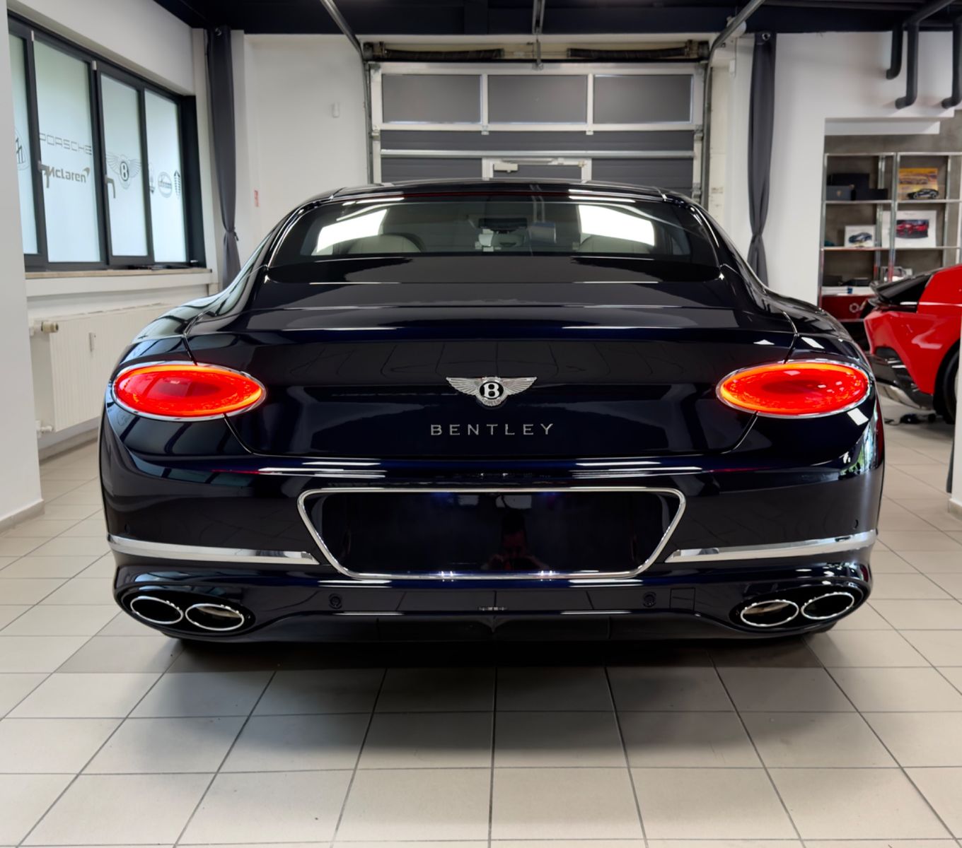 Fahrzeugabbildung Bentley CONTINENTAL GT AZURE V8 MULLINER NAIM PANO NEW!