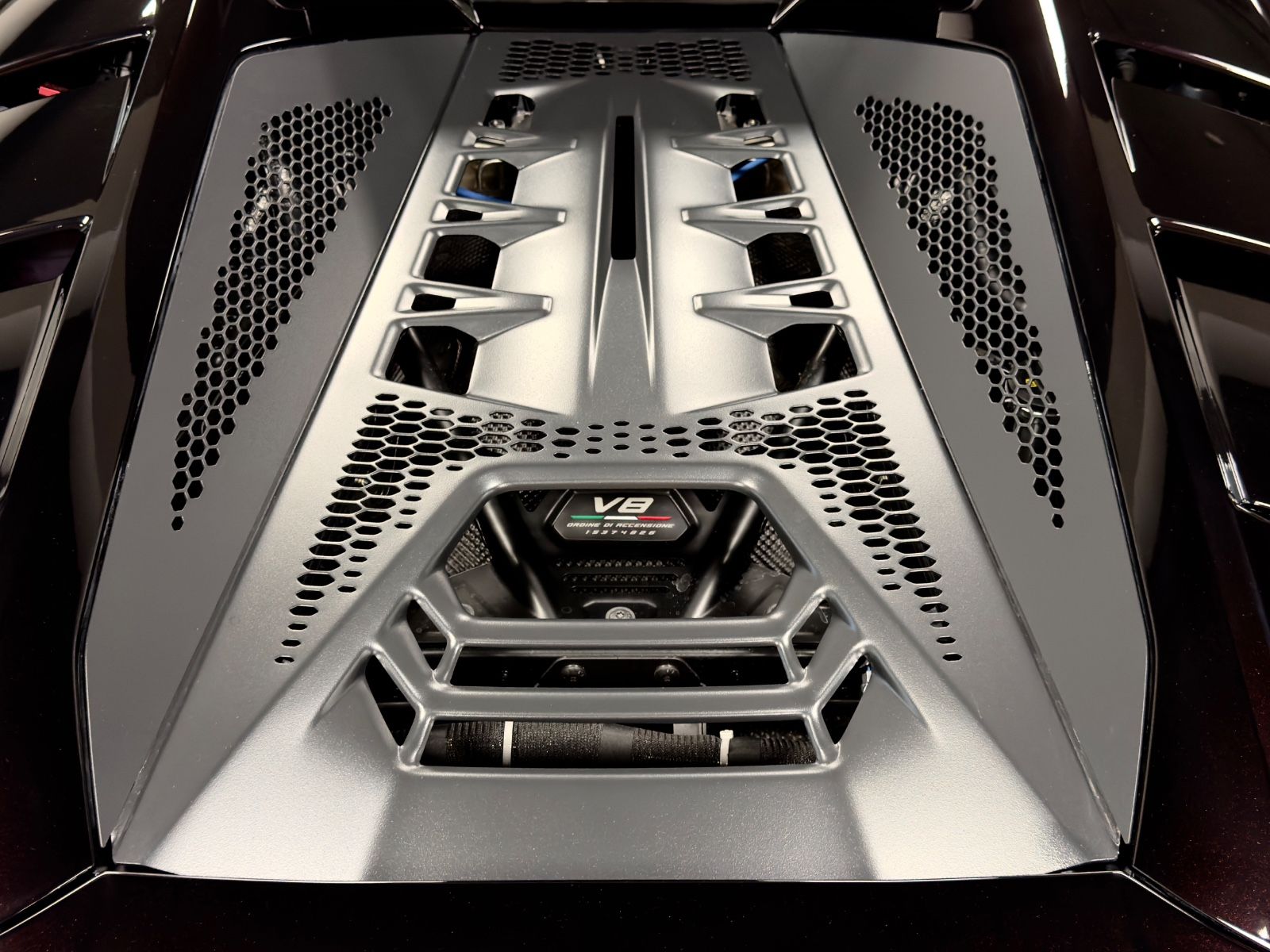 Fahrzeugabbildung Lamborghini TEMERARIO NERO SONUS P-DISPLAY LIFT PR26 READY!