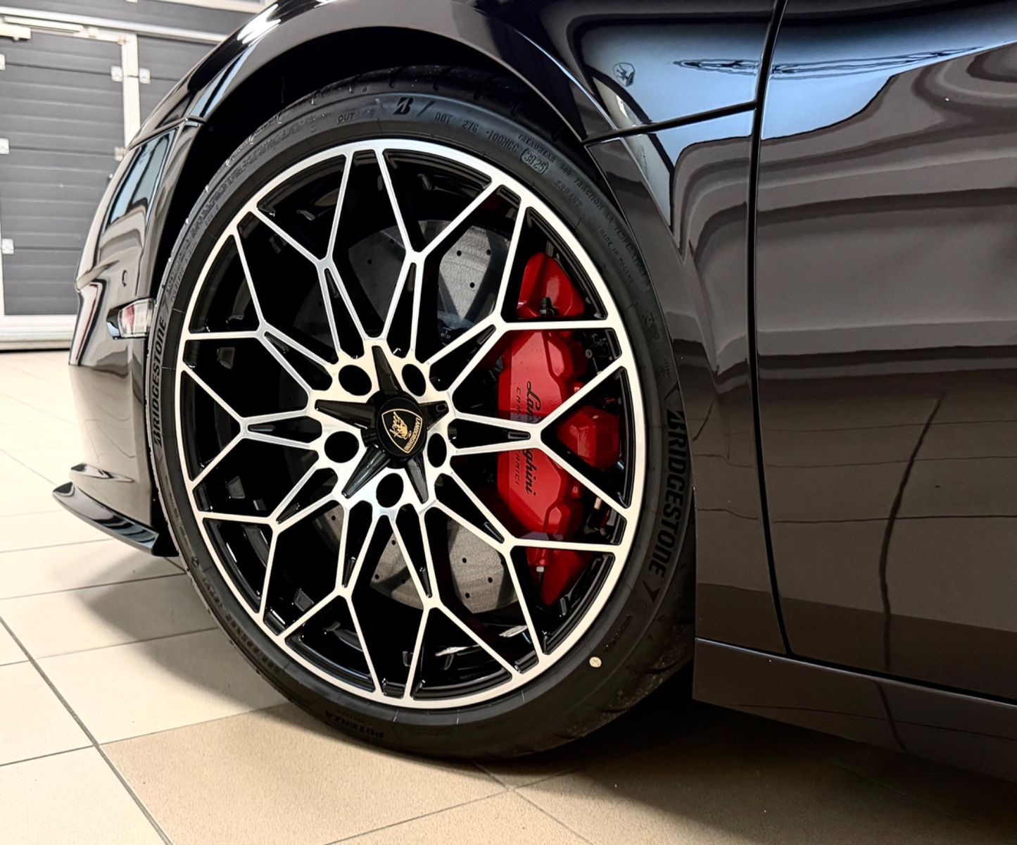 Fahrzeugabbildung Lamborghini TEMERARIO NERO SONUS P-DISPLAY LIFT PR26 READY!
