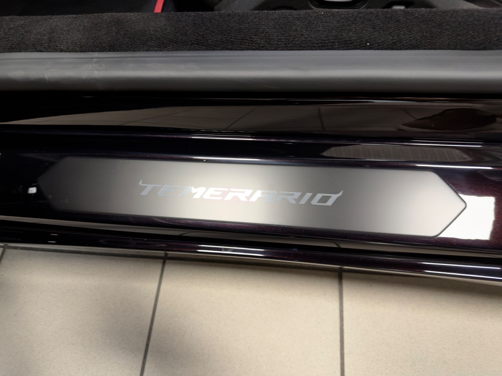 Fahrzeugabbildung Lamborghini TEMERARIO NERO SONUS P-DISPLAY LIFT PR26 READY!