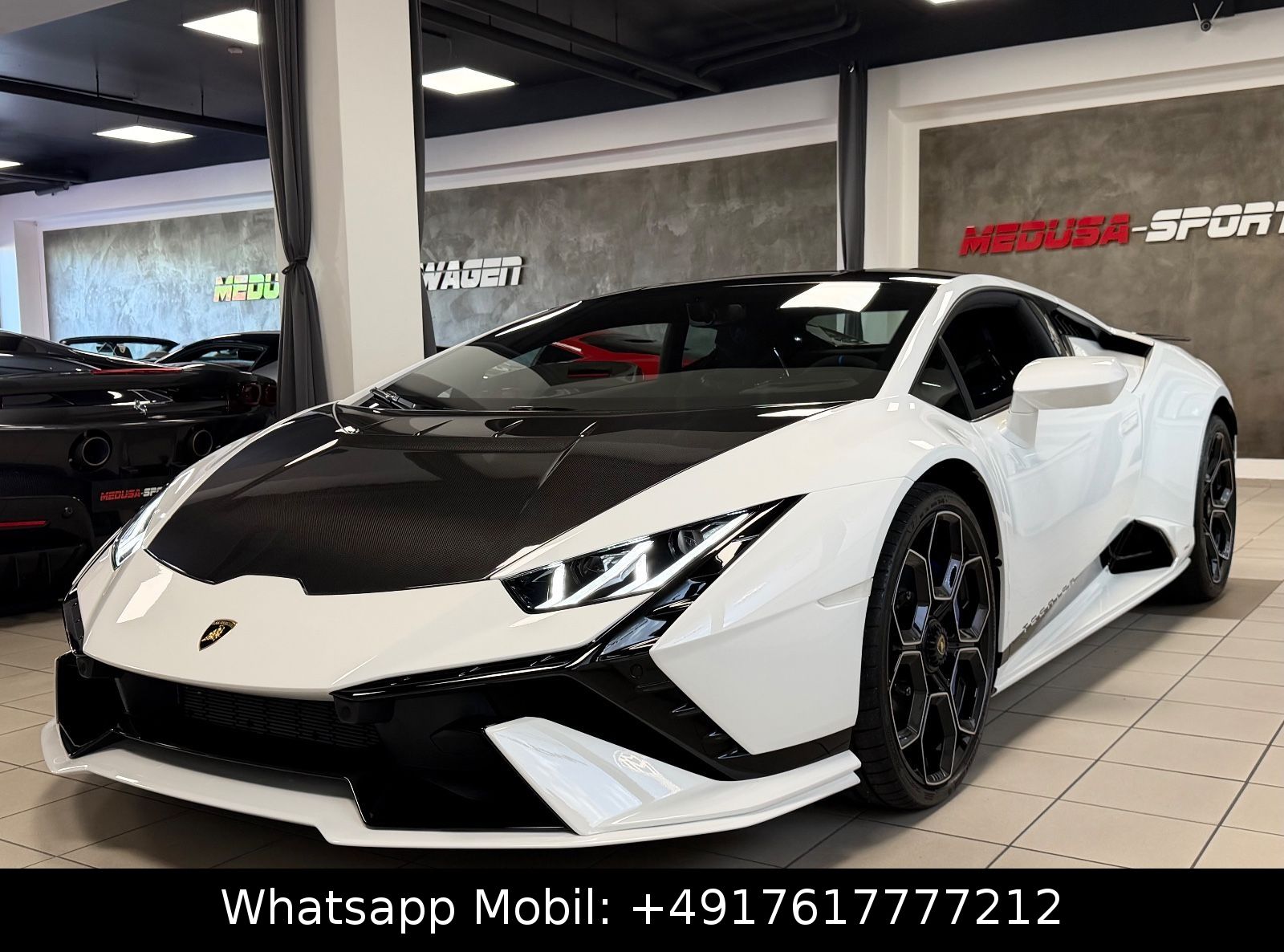 Fahrzeugabbildung Lamborghini HURACAN TECNICA CARBON EXT&INT SENSONUM FULLOPT!