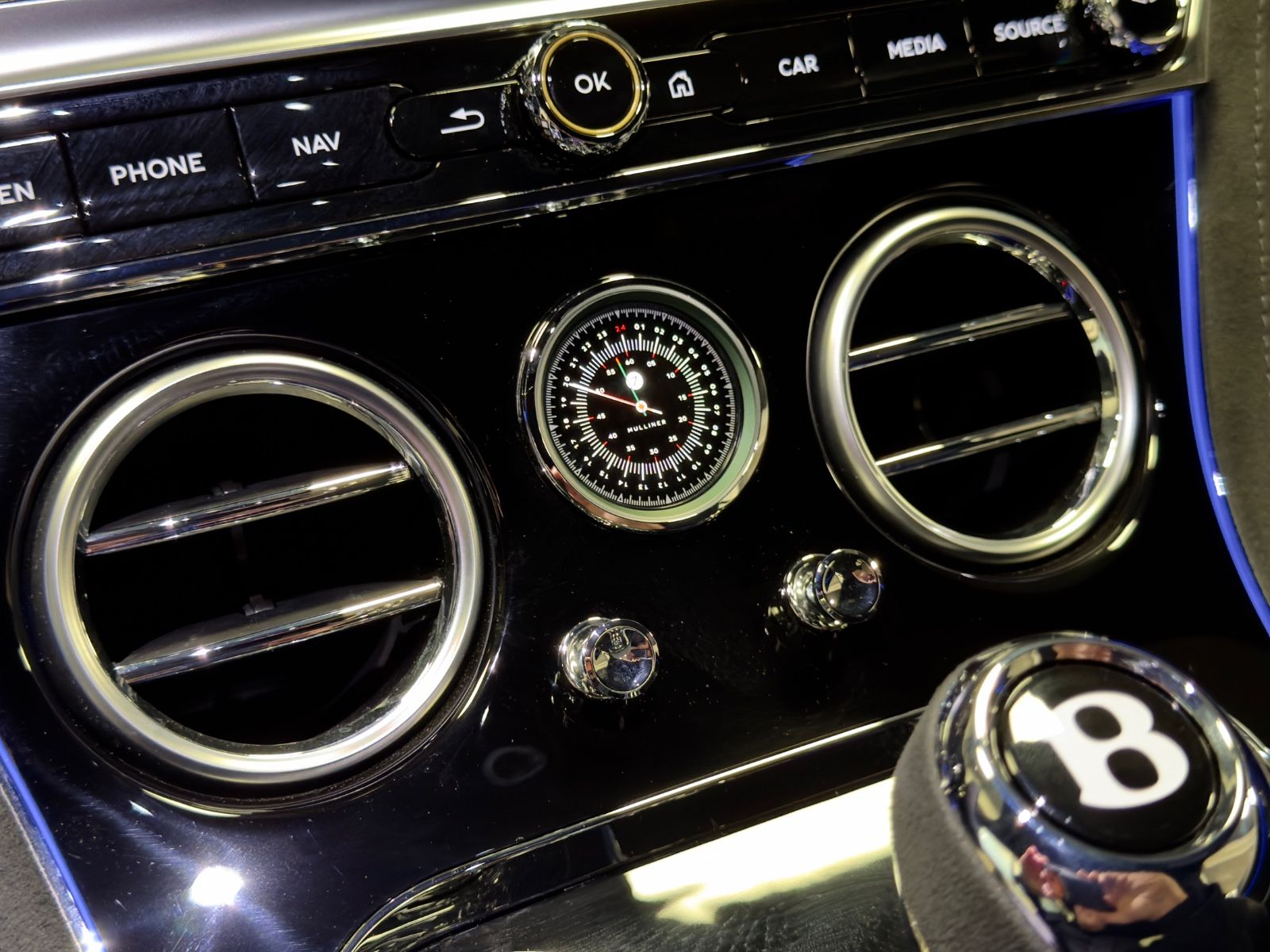 Fahrzeugabbildung Bentley CONTINENTAL  GT LE MANS EDITION 1 of 48 FULLOPT!
