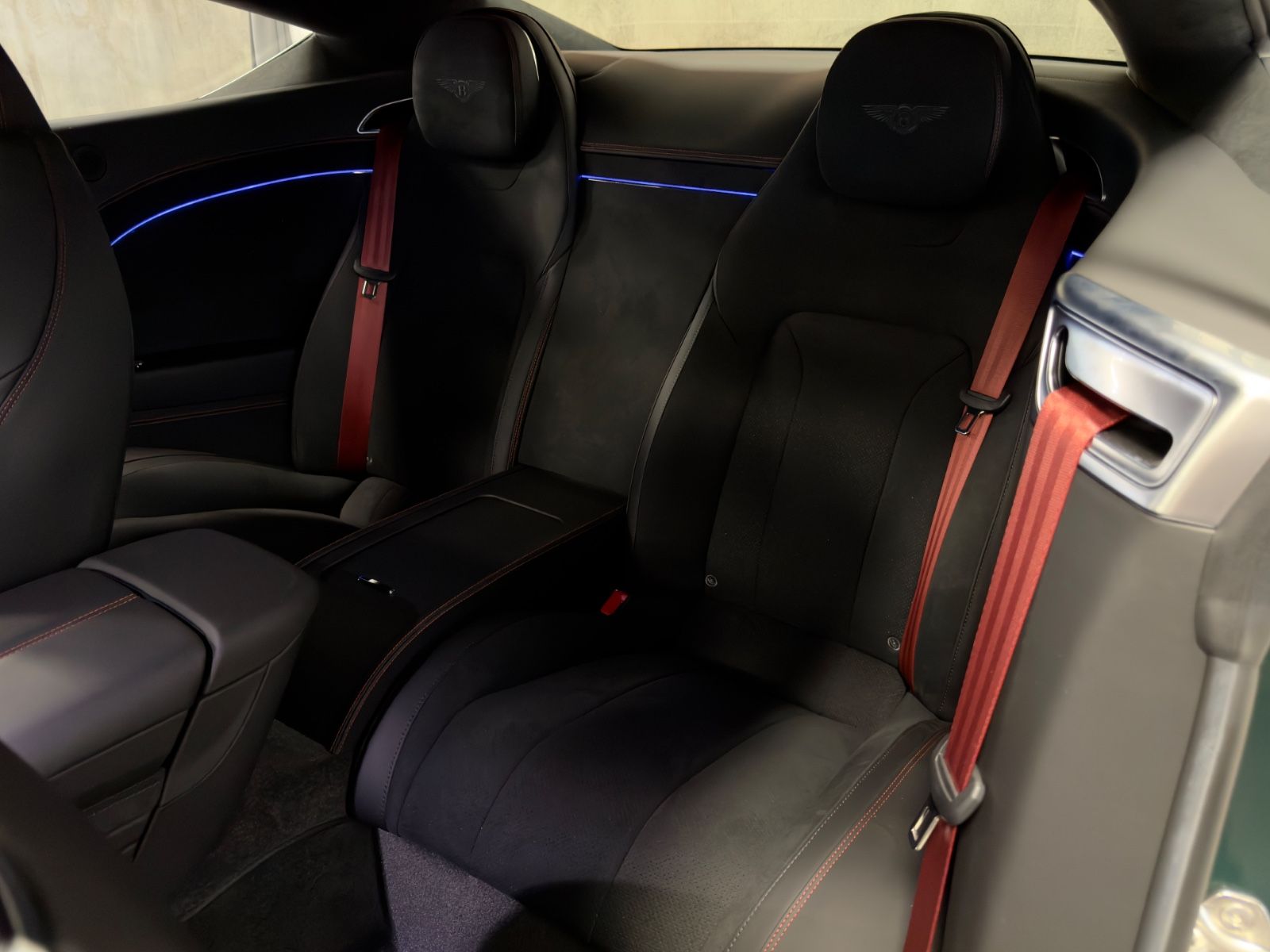 Fahrzeugabbildung Bentley CONTINENTAL  GT LE MANS EDITION 1 of 48 FULLOPT!