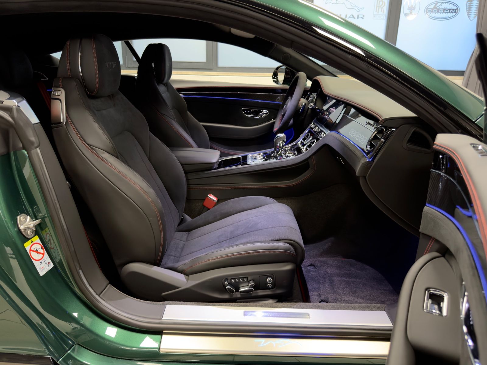 Fahrzeugabbildung Bentley CONTINENTAL  GT LE MANS EDITION 1 of 48 FULLOPT!