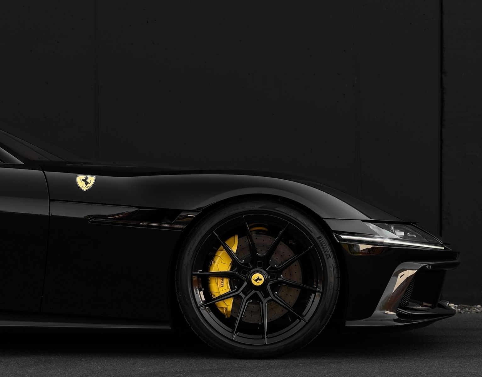 Fahrzeugabbildung Ferrari 12CILINDRI NOVITEC EINZELSTÜCK CARBON FULLOPT!