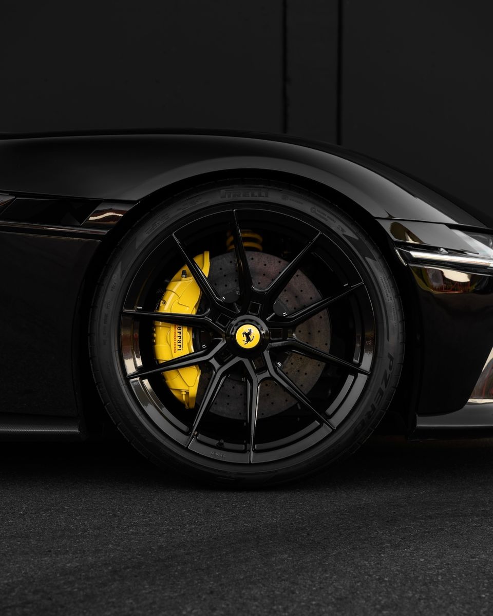 Fahrzeugabbildung Ferrari 12CILINDRI NOVITEC EINZELSTÜCK CARBON FULLOPT!