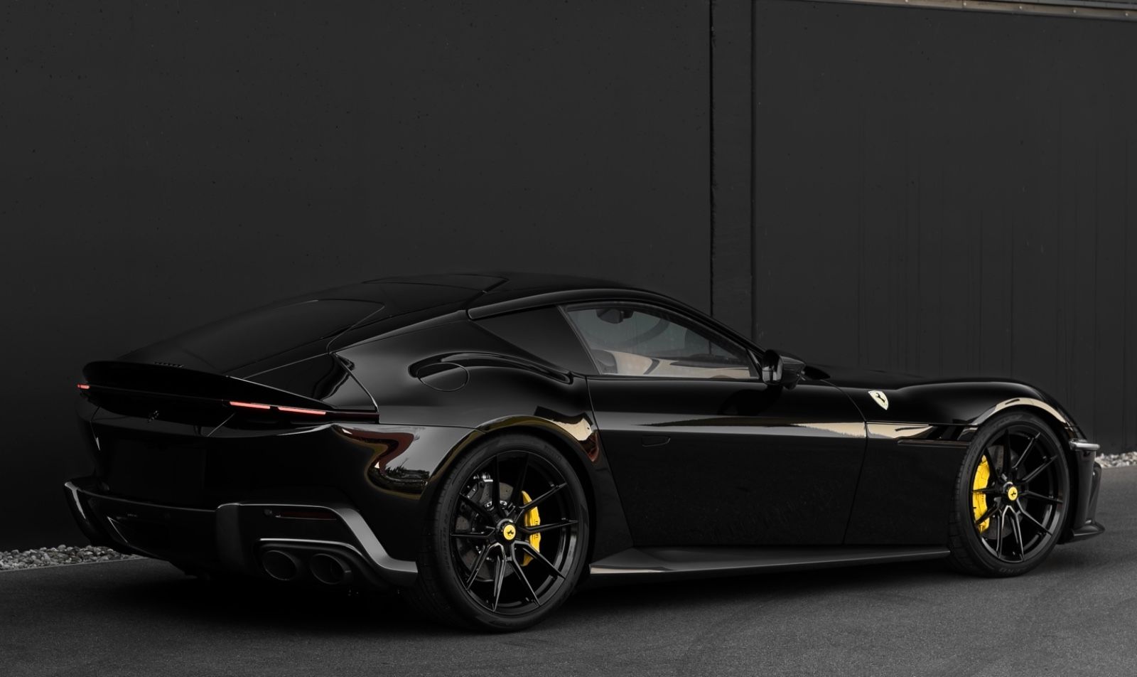 Fahrzeugabbildung Ferrari 12CILINDRI NOVITEC EINZELSTÜCK CARBON FULLOPT!