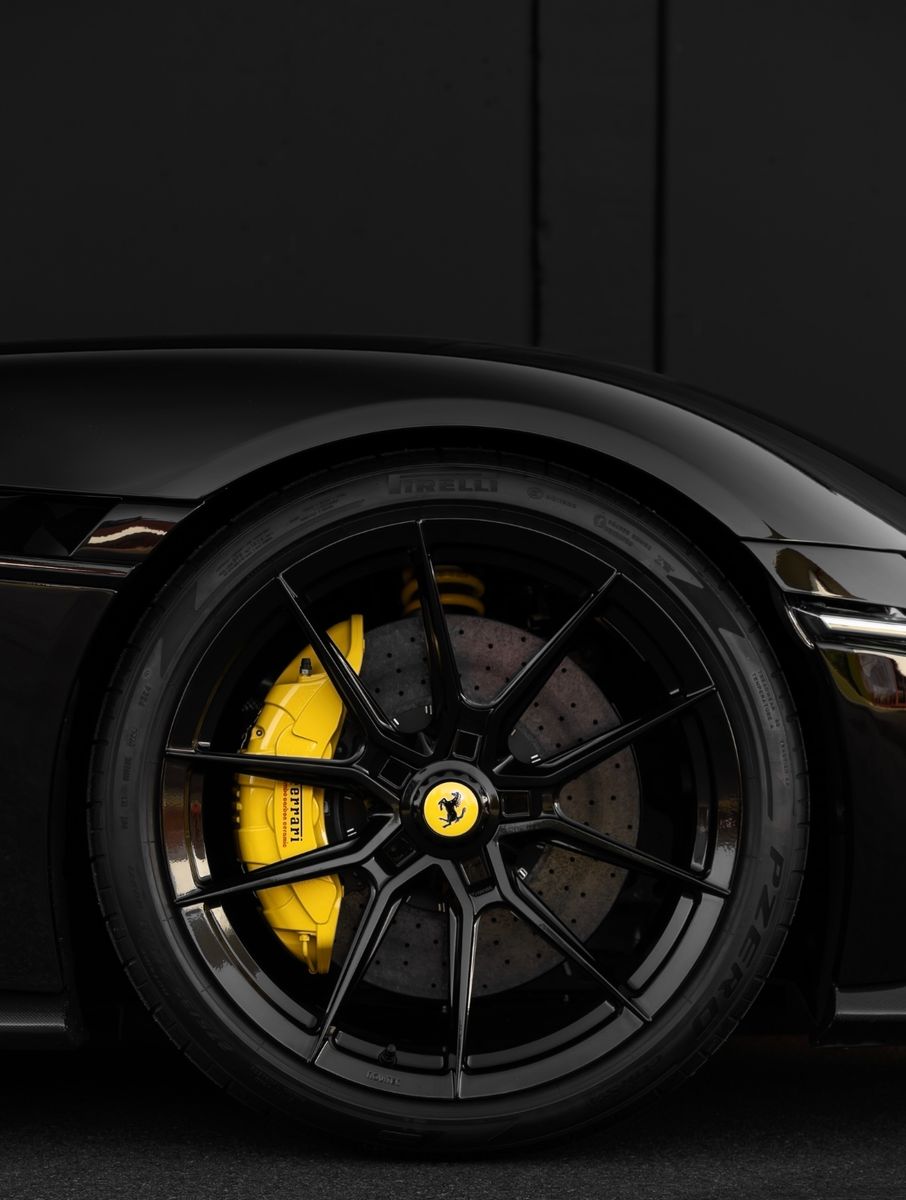 Fahrzeugabbildung Ferrari 12CILINDRI NOVITEC EINZELSTÜCK CARBON FULLOPT!