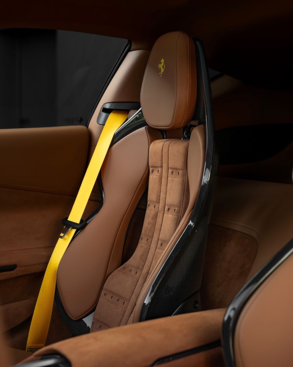 Fahrzeugabbildung Ferrari 12CILINDRI NOVITEC EINZELSTÜCK CARBON FULLOPT!