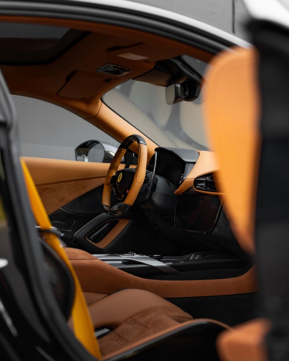 Fahrzeugabbildung Ferrari 12CILINDRI NOVITEC EINZELSTÜCK CARBON FULLOPT!