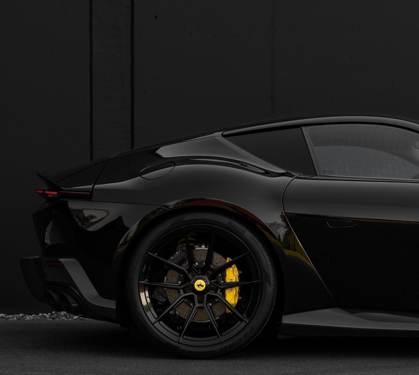 Fahrzeugabbildung Ferrari 12CILINDRI NOVITEC EINZELSTÜCK CARBON FULLOPT!
